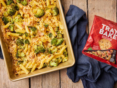 Broccoli, pancetta, kaas, pasta traybake